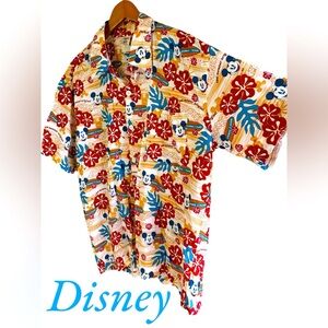 Disney-Cast Member Original “Company D” Team Member Hawaiian. Men’s Medium EUC!!